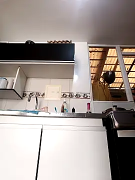 Bonny Klote online show from October 2025 02:43:02 PM