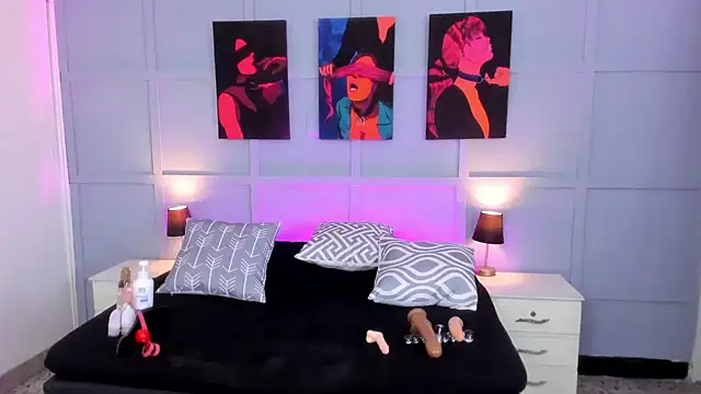 Elizabeth Santos online show from January 2025 09:58:01 PM