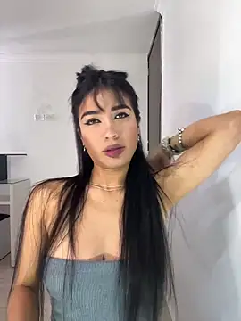 lina pink online show from November 2025 08:41:02 PM