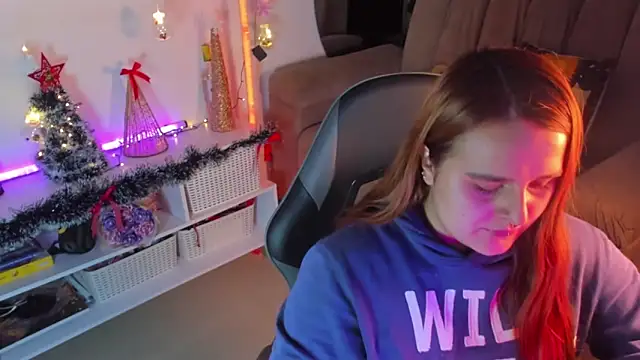 evy orange1 online show from December 2025 03:35:01 AM