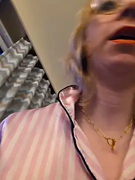 Giuliana baby online show from December 2025 07:50:02 AM