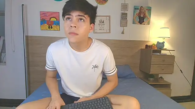 Snapshot of justinbiler chatting on September 2025 01:05:01 PM justinbiler online show from September 2025 01:05:01 PM