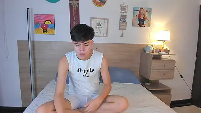 Snapshot of justinbiler chatting on October 2025 12:36:01 PM justinbiler online show from October 2025 12:36:01 PM