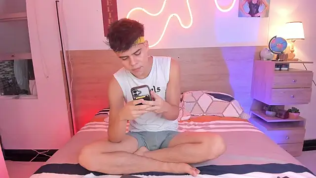 Snapshot of justinbiler chatting on October 2025 01:45:02 PM justinbiler online show from October 2025 01:45:02 PM