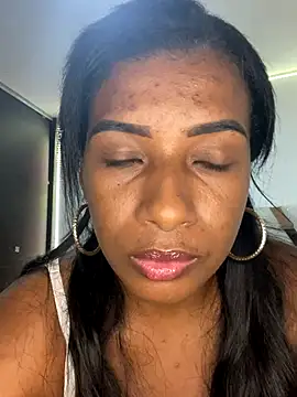 KriisvanyLeroy online show from December 2025 10:28:02 PM