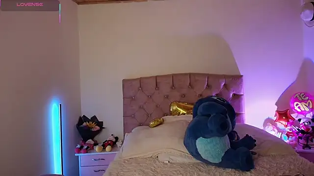 miaa saenz1 online show from October 2025 04:24:02 AM