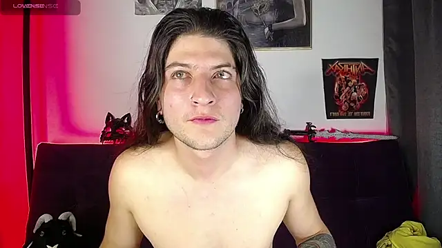 Snapshot of blckwolf_6 chatting on January 2025 12:33:01 AM blckwolf 6 online show from January 2025 12:33:01 AM