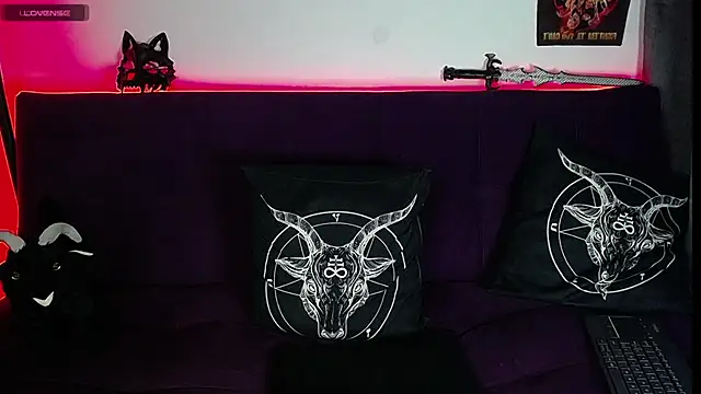 Snapshot of blckwolf_6 chatting on January 2025 11:12:02 PM blckwolf 6 online show from January 2025 11:12:02 PM