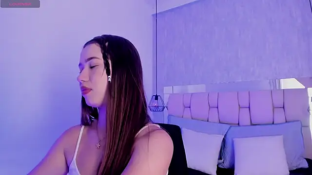 Roxie-Summers11 online show from January 2025 07:43:01 PM