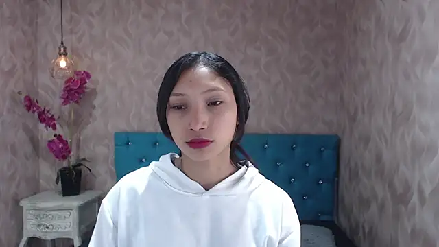 Snapshot of MadelineDoll chatting on January 2025 01:13:01 PM MadelineDoll online show from January 2025 01:13:01 PM