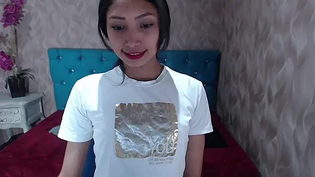 Snapshot of MadelineDoll chatting on January 2025 01:27:01 PM MadelineDoll online show from January 2025 01:27:01 PM
