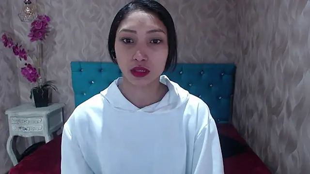 Snapshot of MadelineDoll chatting on January 2025 01:28:01 PM MadelineDoll online show from January 2025 01:28:01 PM