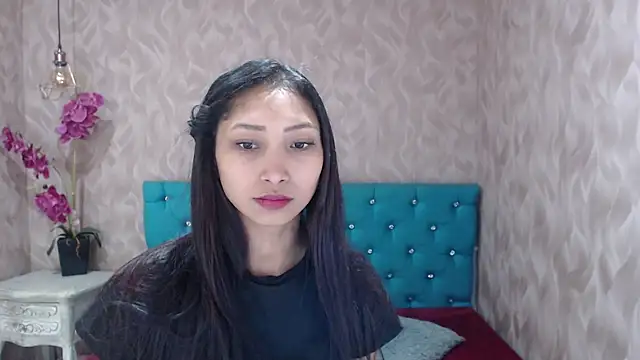 Snapshot of MadelineDoll chatting on January 2025 01:27:01 PM MadelineDoll online show from January 2025 01:27:01 PM