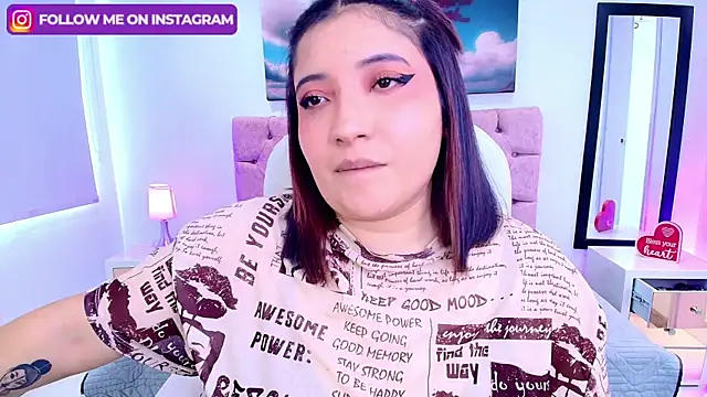 Emma monserrat online show from October 2025 07:33:01 PM