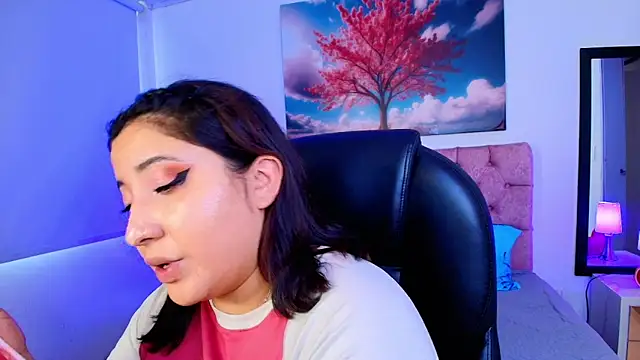 Emma monserrat online show from November 2025 07:40:02 PM