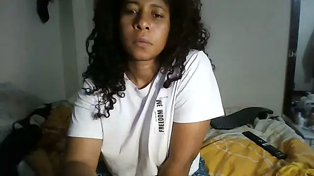 Snapshot of Ivon-09 chatting on December 2024 10:55:01 AM Ivon-09 online show from December 2024 10:55:01 AM