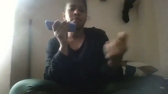 Snapshot of Ivon-09 chatting on January 2025 04:46:01 PM Ivon-09 online show from January 2025 04:46:01 PM