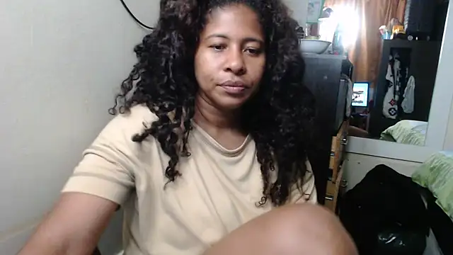 Snapshot of Ivon-09 chatting on February 2025 11:53:01 AM Ivon-09 online show from February 2025 11:53:01 AM