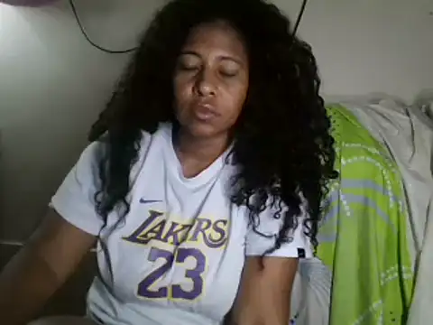 Snapshot of Ivon-09 chatting on March 2025 01:37:02 PM Ivon-09 online show from March 2025 01:37:02 PM