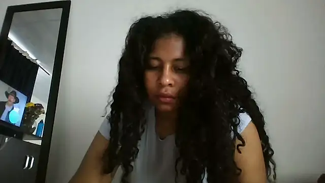 Ivon-09 online show from October 2025 07:46:02 PM