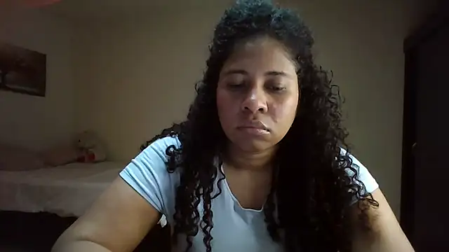 Snapshot of Ivon-09 chatting on July 2026 06:51:02 PM Ivon-09 online show from July 2026 06:51:02 PM
