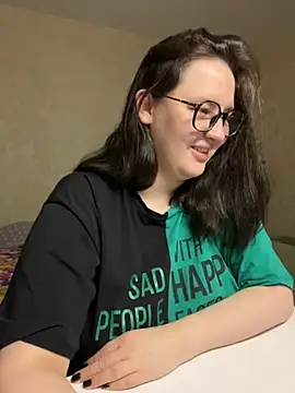 hungry1bunny online show from October 2025 07:25:02 PM