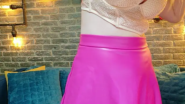 LisaCaprice online show from January 2026 05:23:02 AM