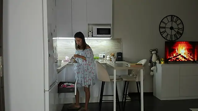 nilliluv online show from September 2025 04:44:02 PM