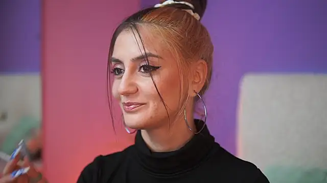 SabrinaHope online show from November 2025 08:07:01 PM