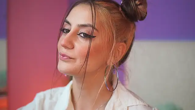 SabrinaHope online show from November 2025 07:30:01 PM