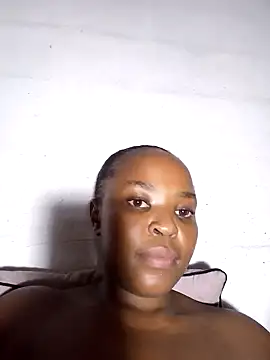 Snapshot of Yummy-Cat chatting on January 2025 06:24:02 PM Yummy-Cat online show from January 2025 06:24:02 PM