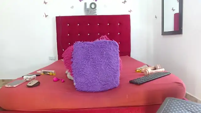 kattysex74 online show from December 2025 03:05:01 PM