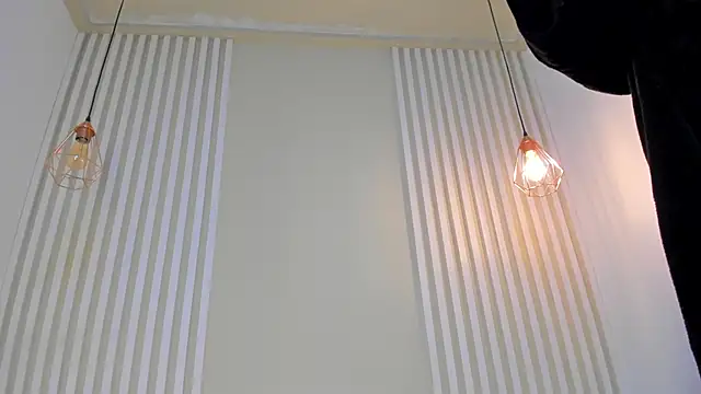 annawelk  online show from February 2025 03:46:01 PM
