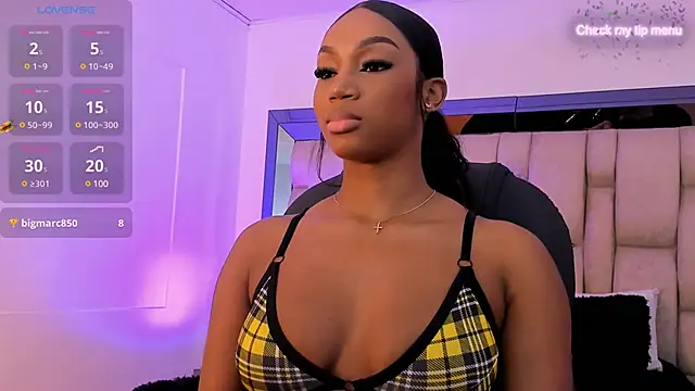 ChaynnaCooper online show from December 2024 02:30:02 AM