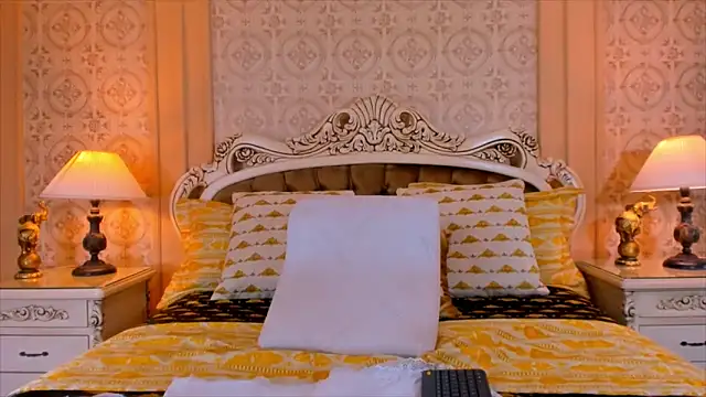 OrianaRodhes online show from January 2025 02:15:01 AM