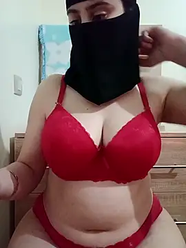 Snapshot of Arabic-Rose chatting on February 2025 05:15:02 PM Arabic-Rose online show from February 2025 05:15:02 PM