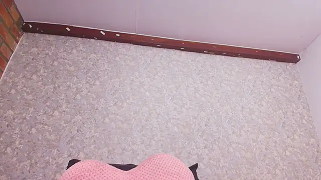 nicol f online show from December 2024 07:21:02 PM