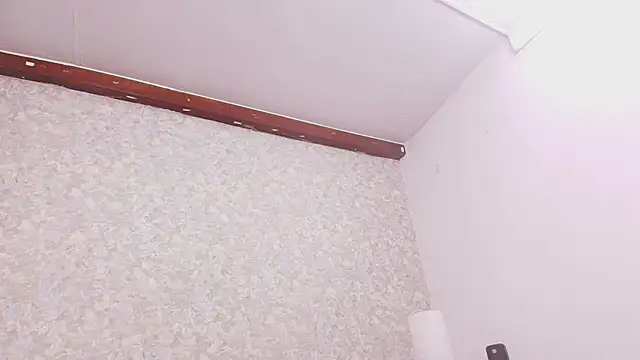 nicol f online show from January 2025 07:24:01 PM