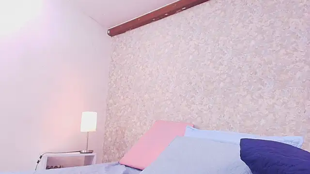 nicol f online show from September 2025 07:19:02 PM