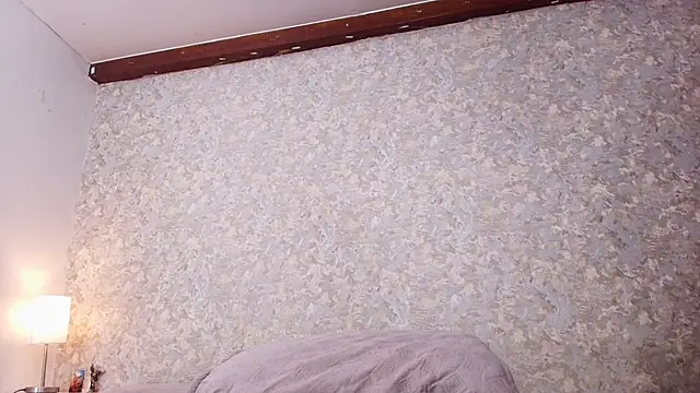 nicol f online show from November 2025 03:05:02 AM