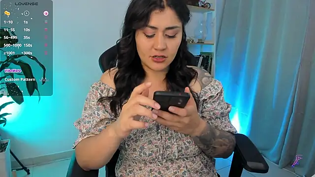 Snapshot of GretaX-X chatting on February 2026 01:04:02 AM GretaX-X online show from February 2026 01:04:02 AM