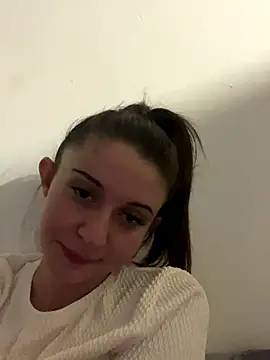 Snapshot of vienncica chatting on October 2025 04:45:02 AM vienncica online show from October 2025 04:45:02 AM
