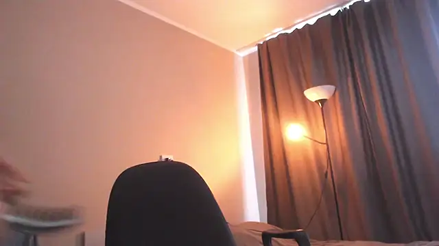 SarahSweetie online show from May 2026 10:01:02 AM