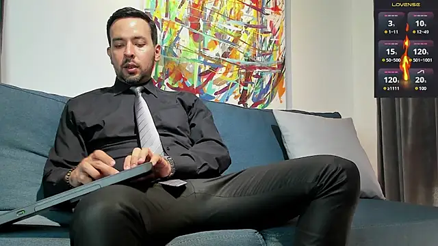 tommy raym0ndg online show from January 2025 07:03:01 PM