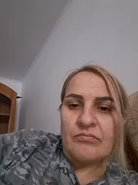 Malichkaanna30 online show from December 2024 12:44:02 PM