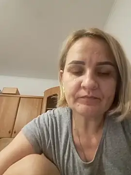 Malichkaanna30 online show from December 2024 04:39:01 PM