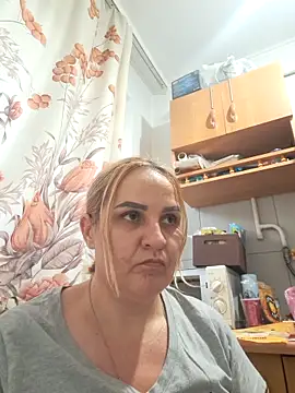 Malichkaanna30 online show from November 2025 02:16:02 PM