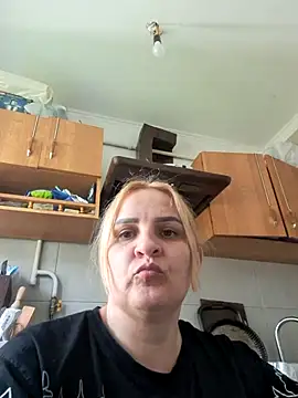 Malichkaanna30 online show from April 2026 09:04:01 AM