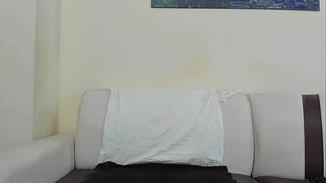 lunainsane58 online show from February 2026 01:43:01 PM