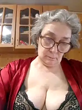Snapshot of IrinaSweet54 chatting on May 2026 07:35:01 AM IrinaSweet54 online show from May 2026 07:35:01 AM